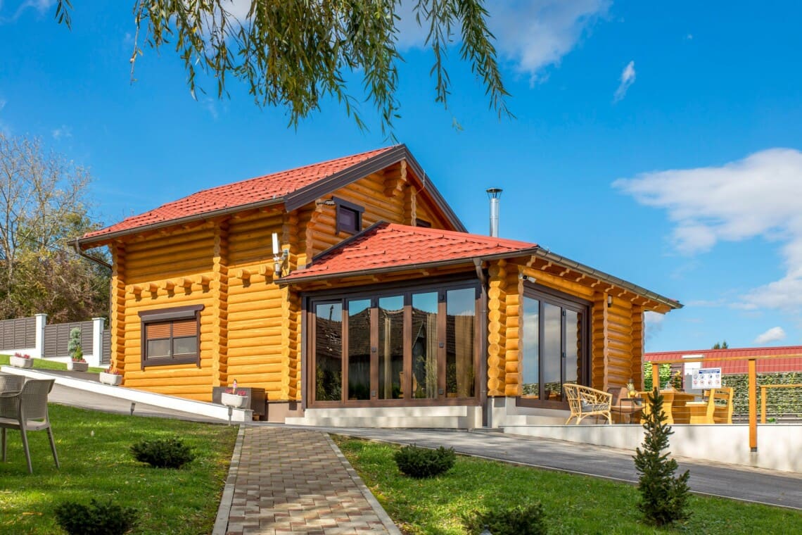 Drvena kuća Babylonica